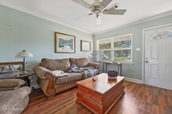 Property Photo:  121 Roberts Circle  MS 39564 