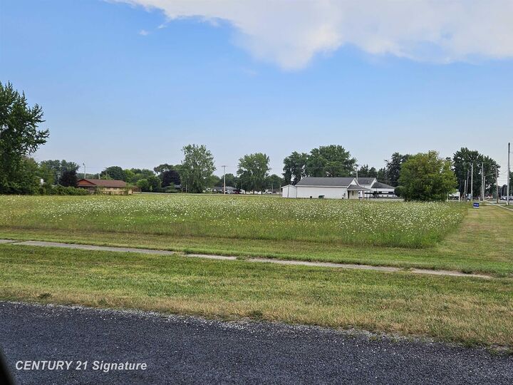 Property Photo:  4500 N Michigan Avenue  MI 48604 