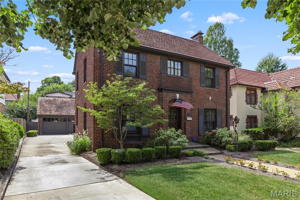 Property Photo: 7564 Stanford Avenue MO 63130