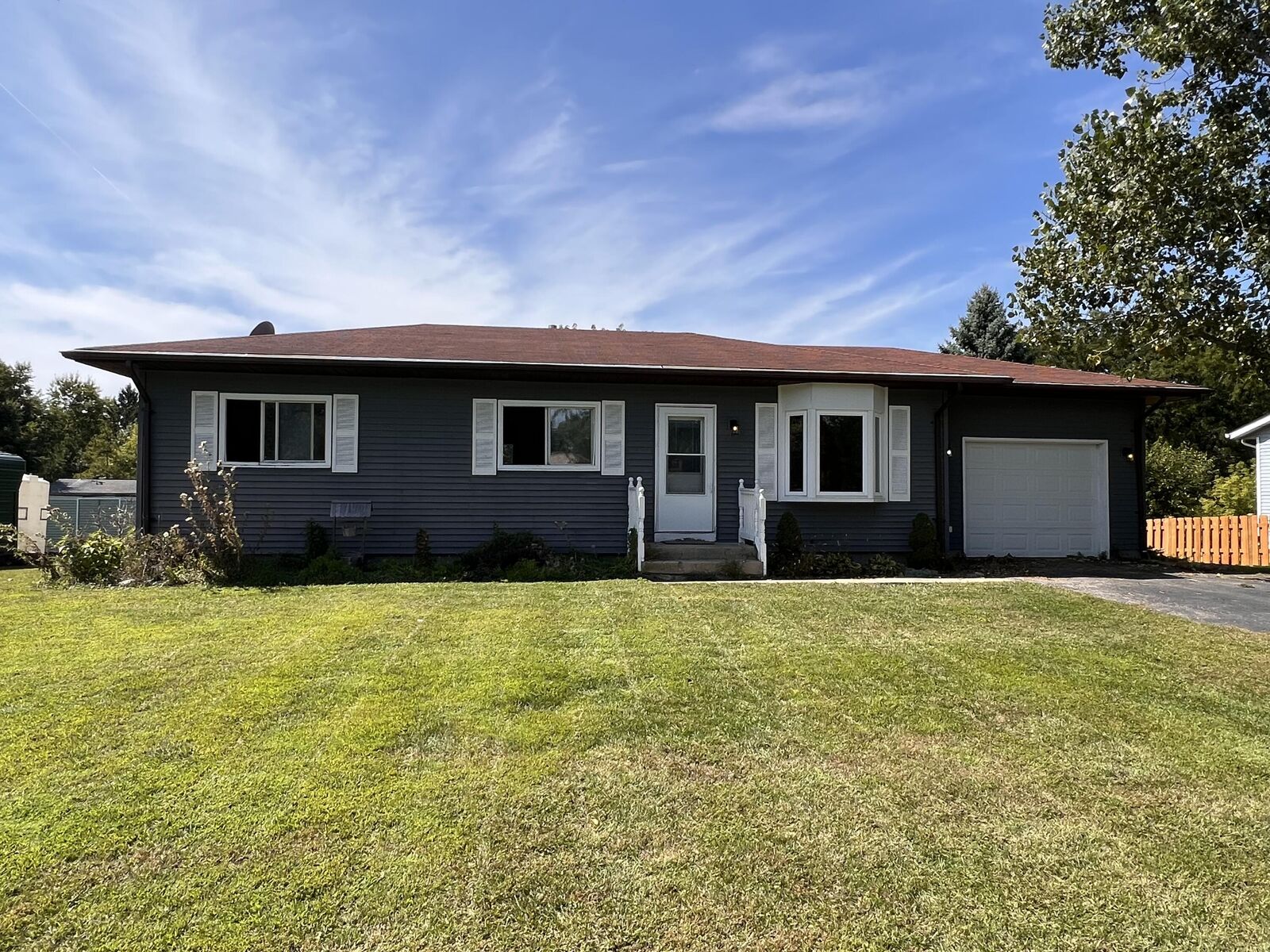 Property Photo:  197 Ballard St  WI 53585 