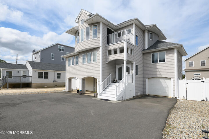 Property Photo:  42 Bay Breeze Drive  NJ 08753 