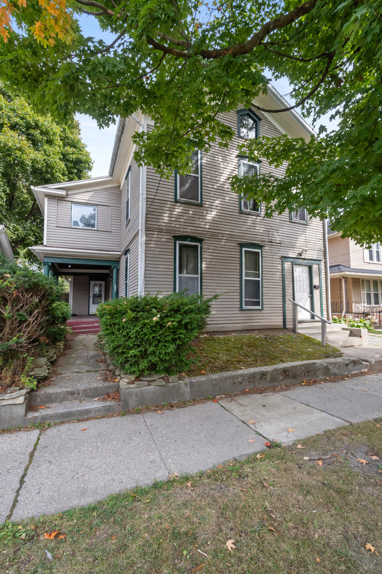 Property Photo:  505-507 2nd Street  MI 49203 