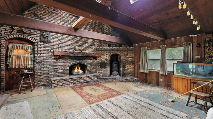 Property Photo: 27 Maple Avenue IL 60047