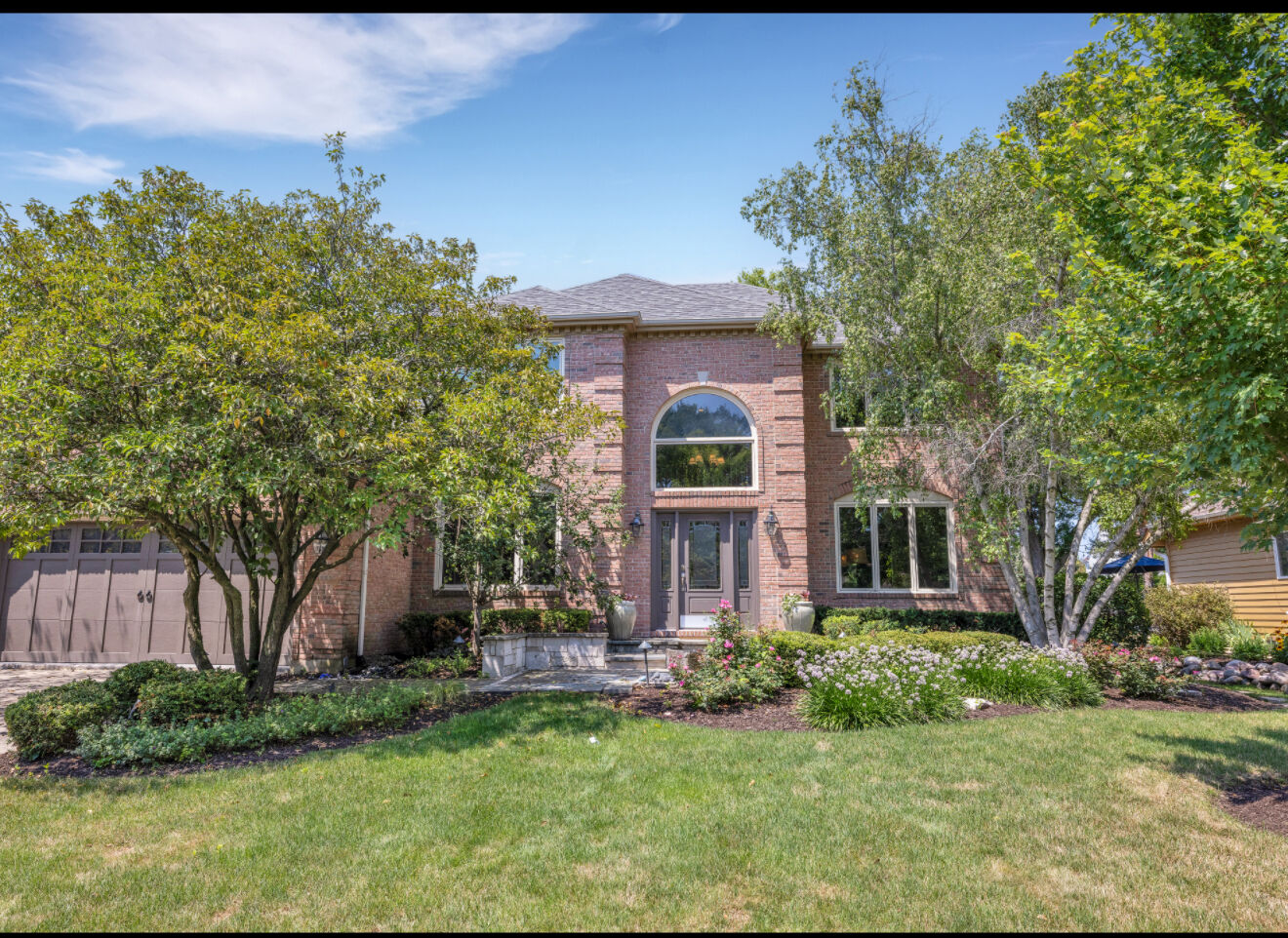 Property Photo: 1435 Monarch Circle IL 60564