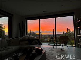 Property Photo: 161 Oceano CA 92602