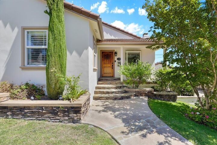 Property Photo:  1118 S Malgren Avenue  CA 90732 