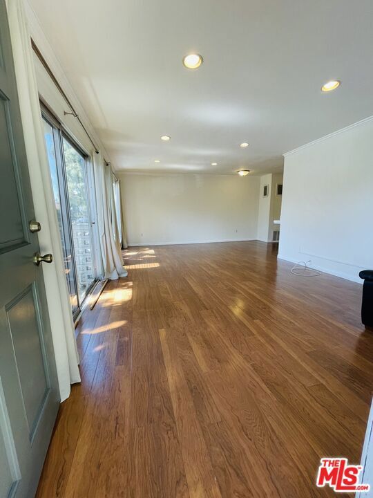 Property Photo:  11743 Mayfield 1  CA 90049 
