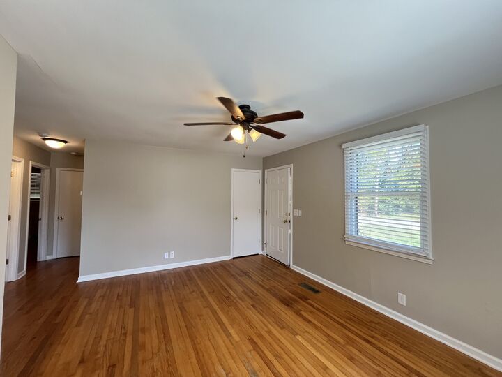Property Photo:  1807 Maymont Dr  TN 37130 
