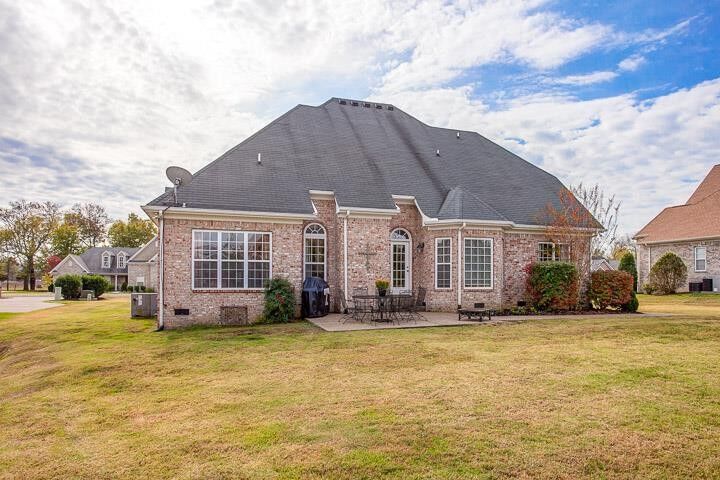 Property Photo:  1040 Pittman Dr  TN 37066 
