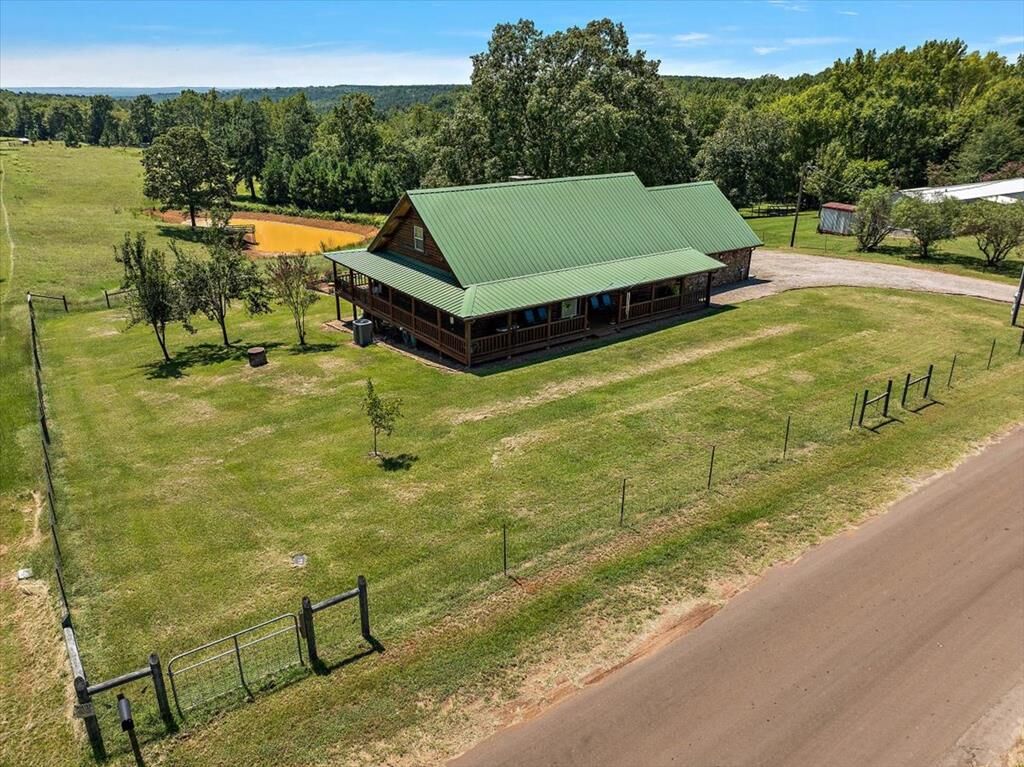 Property Photo:  2000 Cr 852  TX 75760 