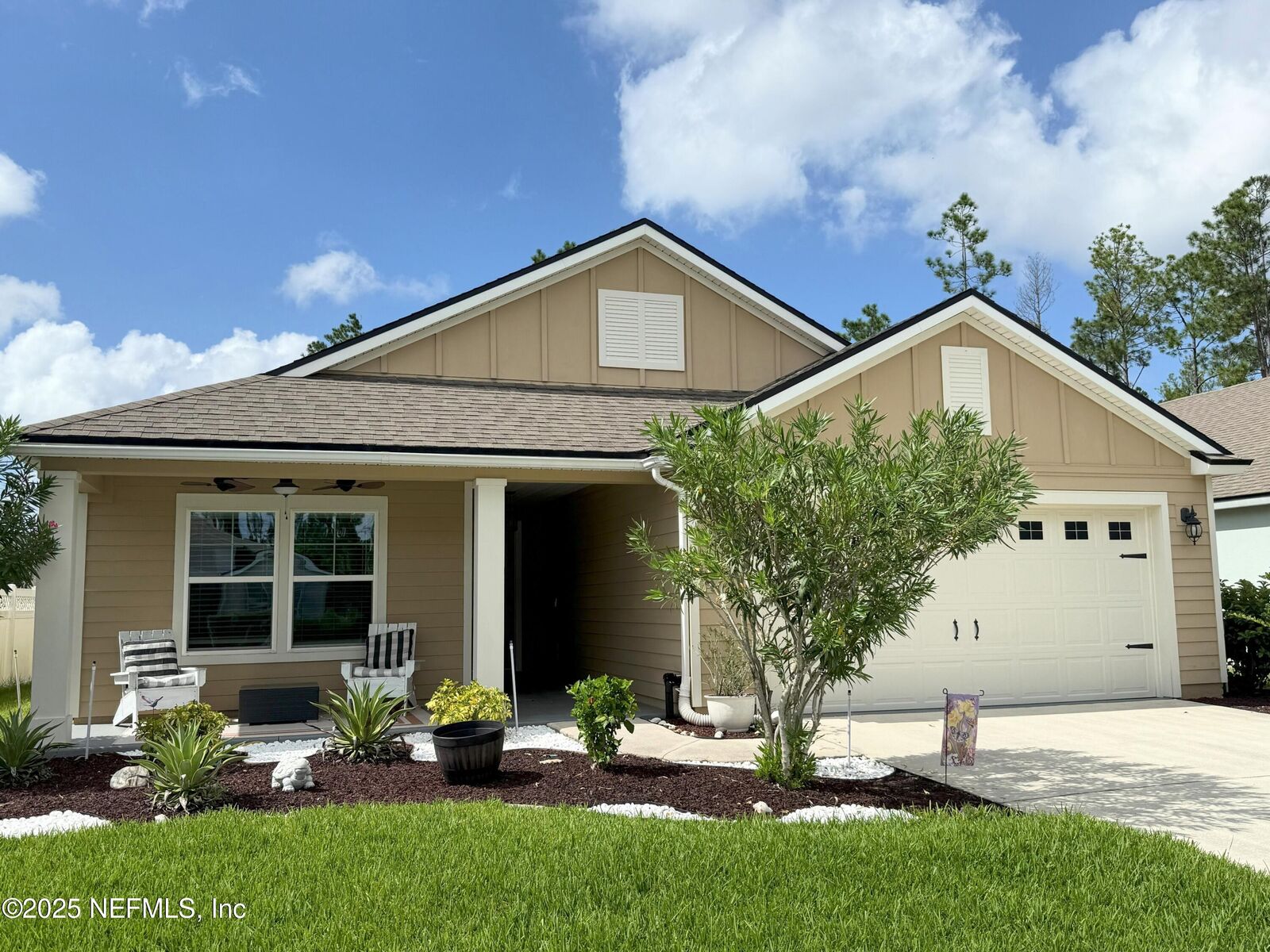 Property Photo: 649 Shetland Drive FL 32259
