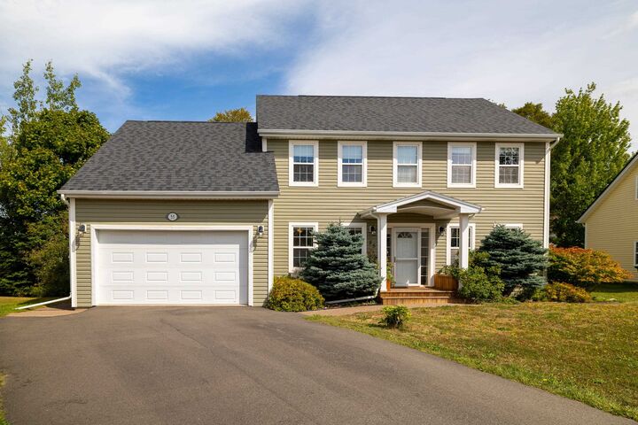 55 Sheffield Crescent  Charlottetown PE C1E 2G8 photo