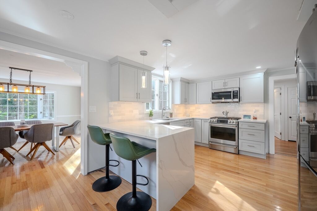 Property Photo: 4 Hog Hill Rd MA 01960