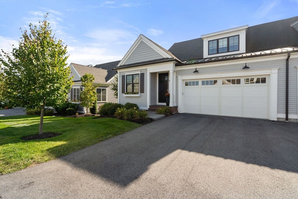 Property Photo: 18 Eagle Ln 21 MA 01701