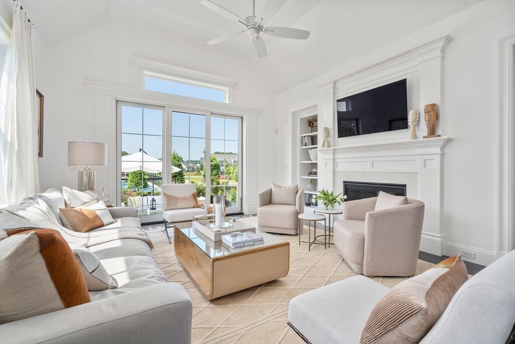 Property Photo: 4 Callahan Drive 4 MA 01701