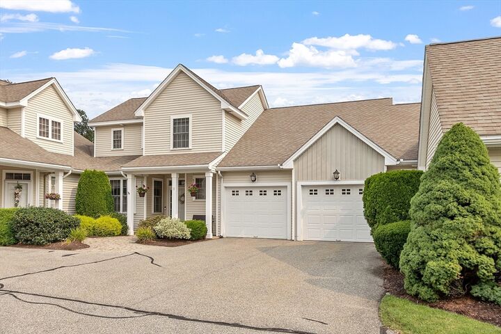 Property Photo:  11 Emerald Court 11  MA 01876 