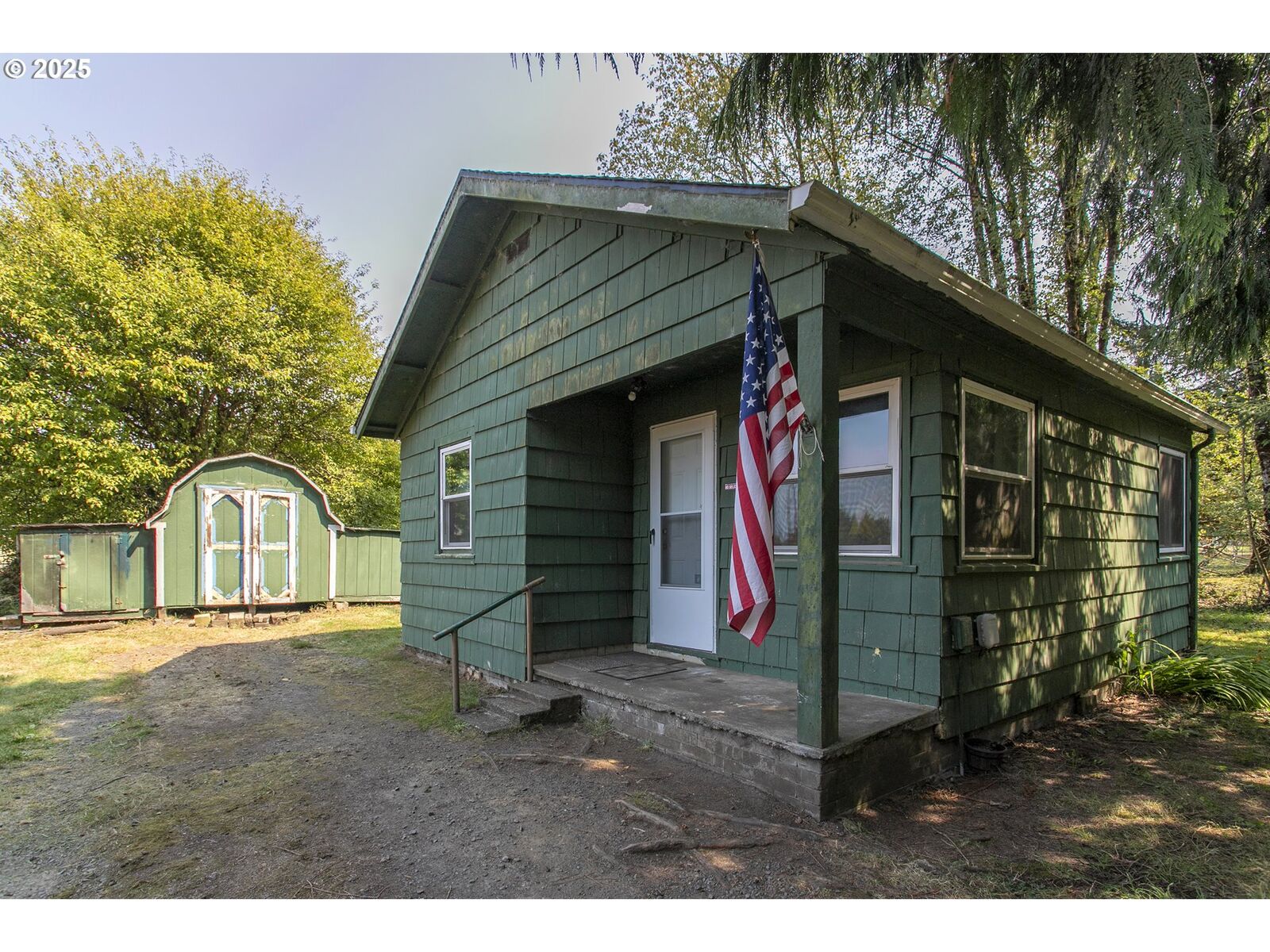 Property Photo:  90373 Highway 202  OR 97103 