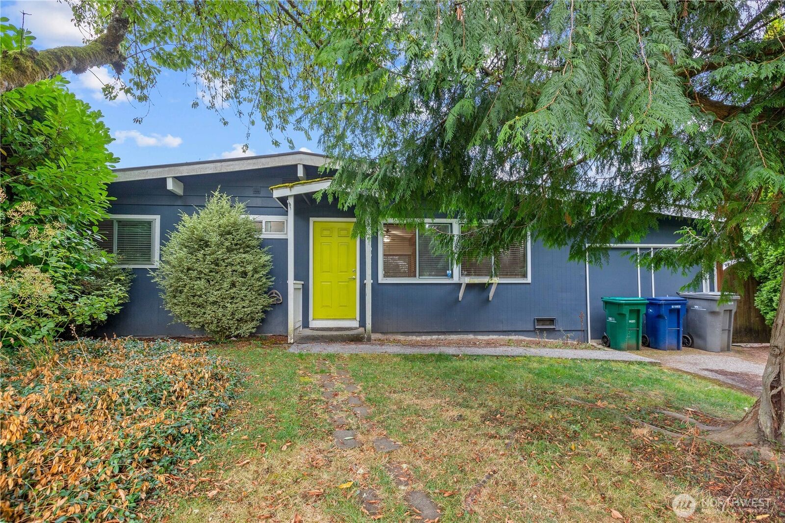 Property Photo:  14009  91st Place NE  WA 98034 