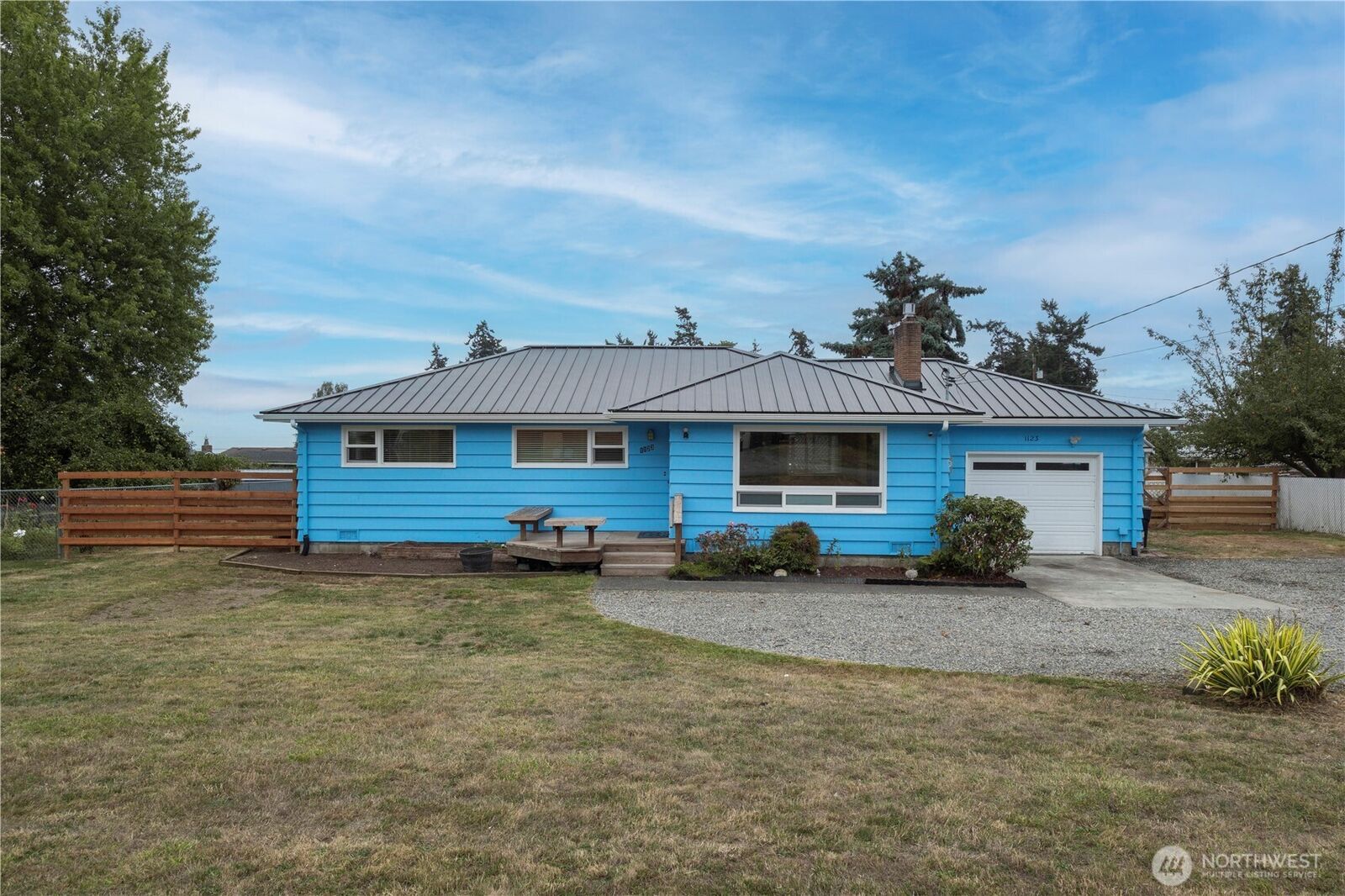 Property Photo:  1123  Forest Glen Road  WA 98277 