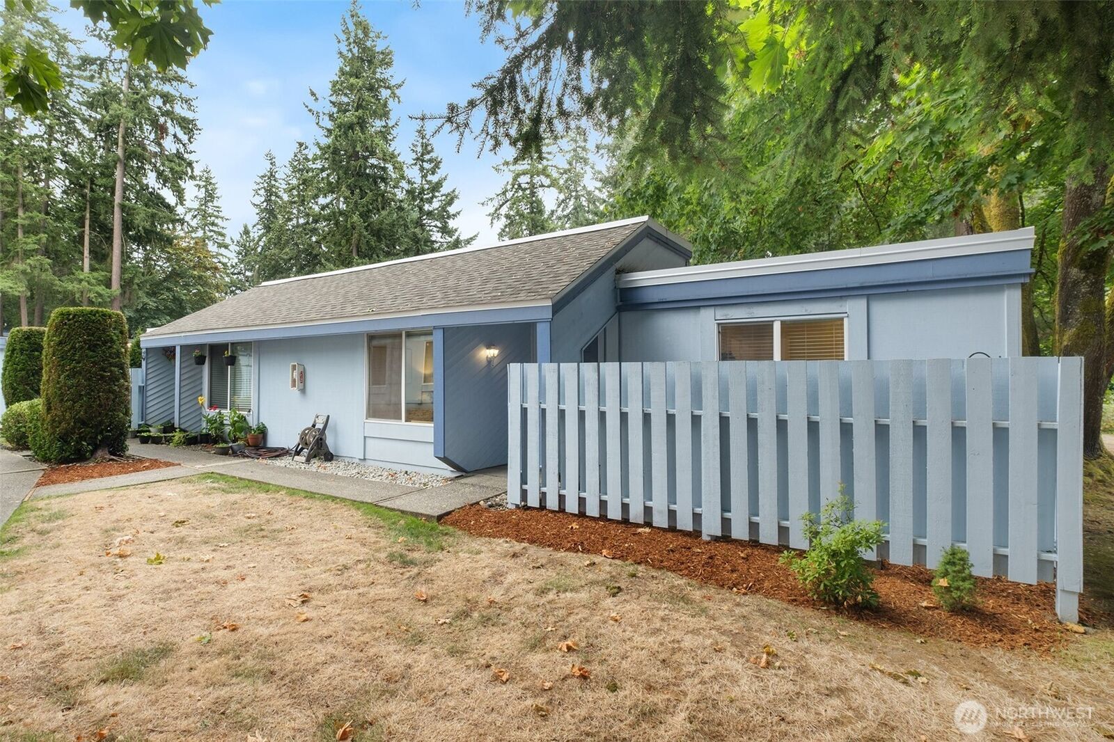 Property Photo: 4300 Sunset Boulevard L3 WA 98059