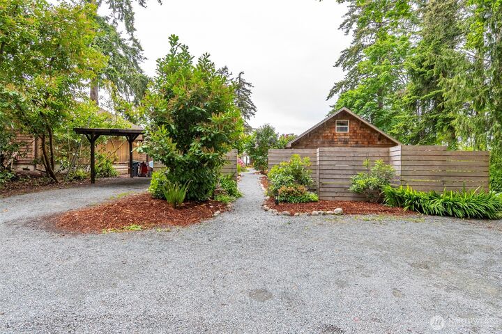 Property Photo:  5222  East Harbor Road  WA 98249 