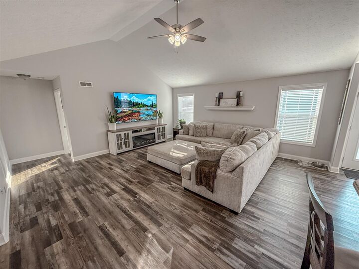 Property Photo:  477 Deluth Court  KY 42101 