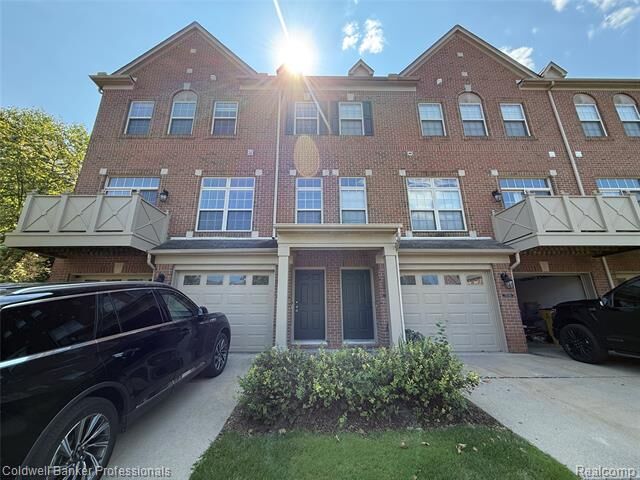 Property Photo: 39792 Rockcrest Cir 100 MI 48168