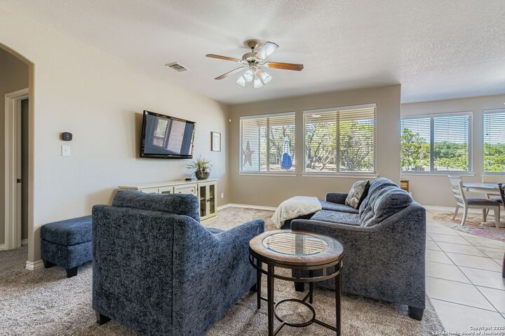 Property Photo: 23427 Woodlawn Ridge TX 78259