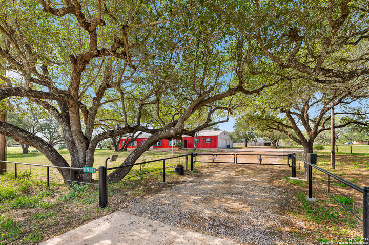 Property Photo:  1015 Fm 2200  TX 78016 