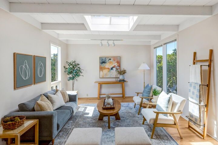 229 7th Street  Pacific Grove CA 93950 photo