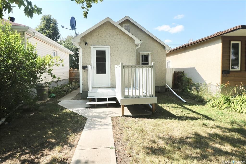 Property Photo: 436 Scarth Street SK S4R 2C5