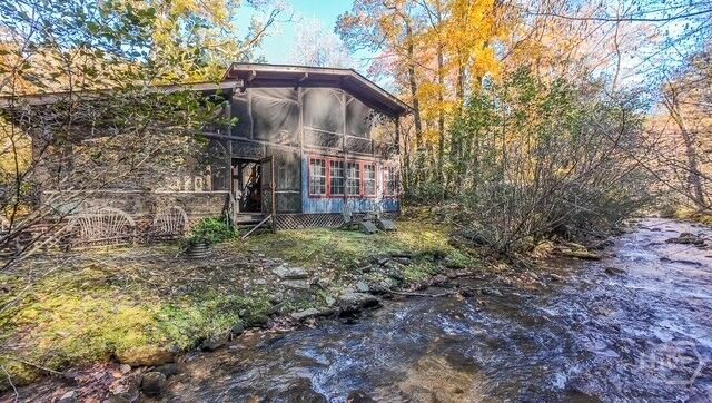 Property Photo: 605 W Wildcat Road GA 30523