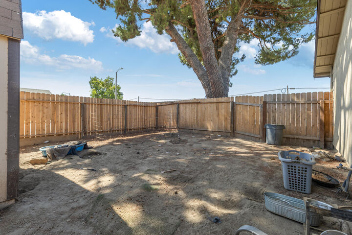 Property Photo: 214 S Newcomb Street CA 93257