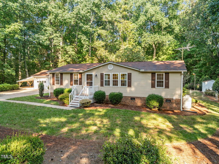 Property Photo: 502 Forest Creek Drive NC 27312