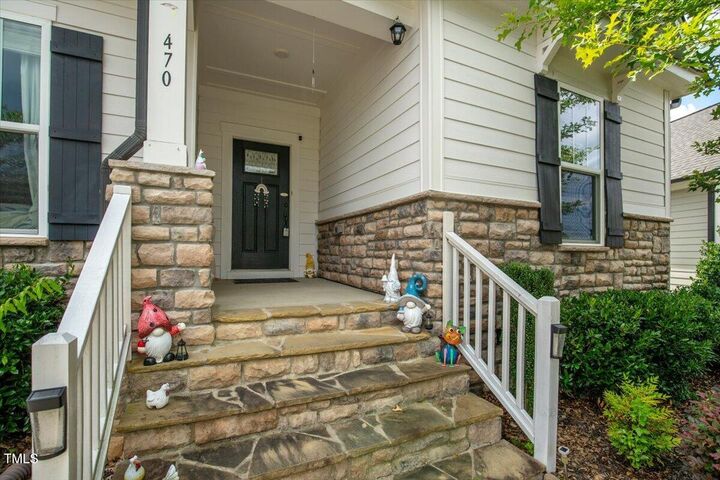 Property Photo:  470 Duggins Point  NC 27523 