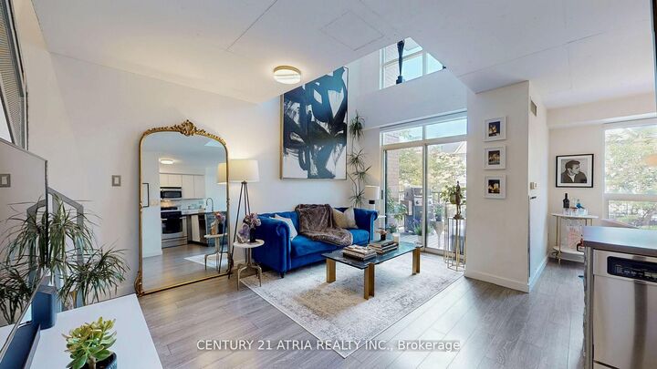 Property Photo:  800 King Street W 215  ON M5V 3M7 