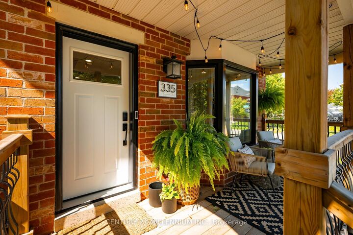 Property Photo: 335 Dogwood Street ON L9W 4Z7