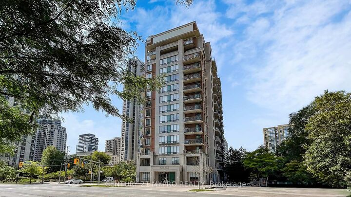 Photo de la propriété: 28 Byng Avenue Lph03 ON M2N 7H4