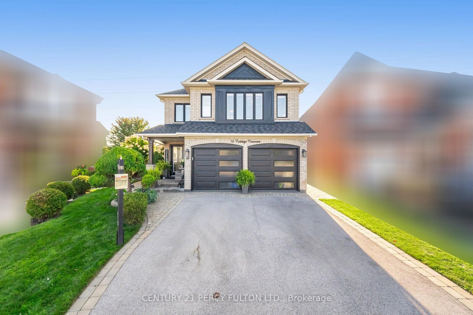 Property Photo:  50 Cottage Crescent  ON L1R 0B2 