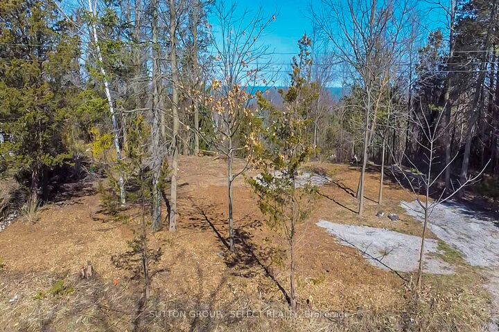 Property Photo:  5 Huron View Avenue  ON N0N 1J7 