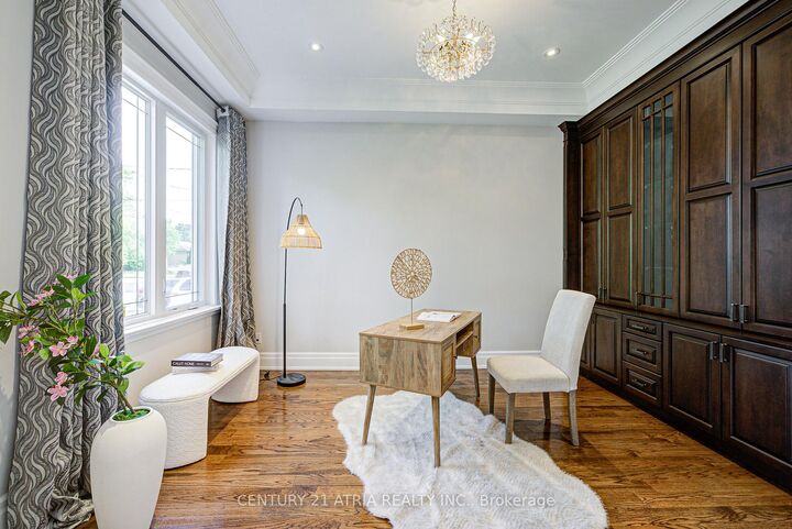 Property Photo:  27 Tefley Road  ON M2M 1C5 