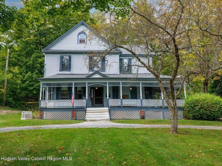 Property Photo: 123 Vineyard NY 12528