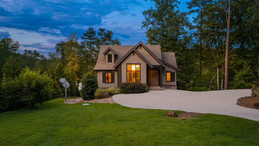 Property Photo:  382 Hideaway Cove  SC 29672 