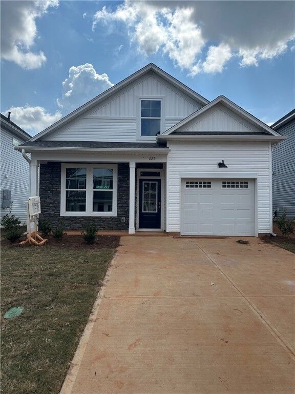 Property Photo: 227 Brown Circle SC 29642