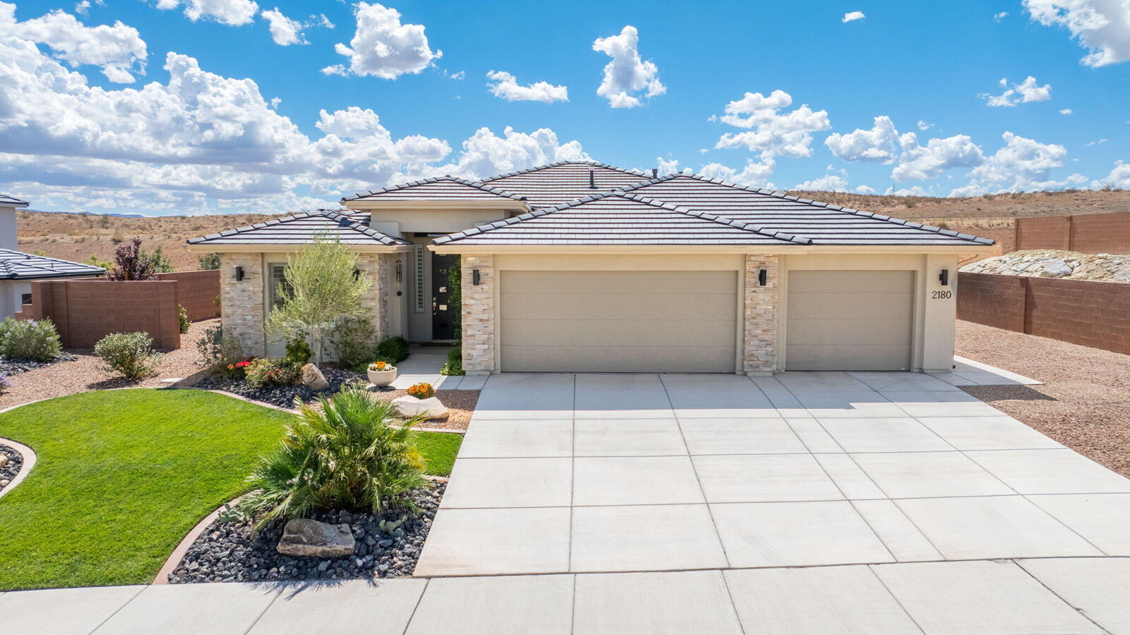 Property Photo:  2180 E Honeycomb Dr  UT 84790 