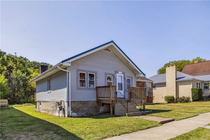 Property Photo:  416 Beaver St  PA 16157 