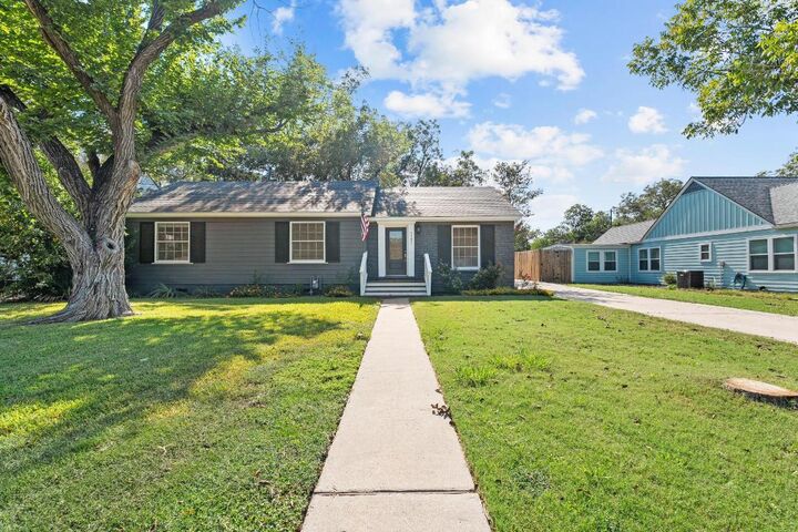 1707 Lexington Street  Taylor TX 76574 photo