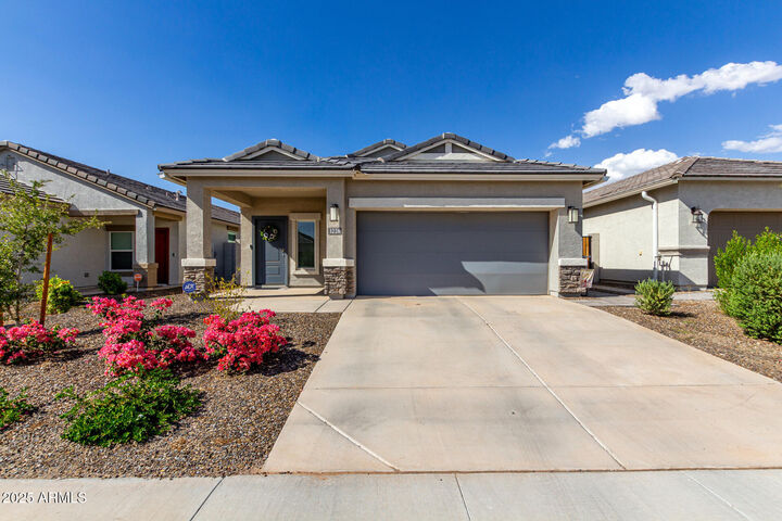 3226 W Stanton Avenue  Apache Junction AZ 85120 photo