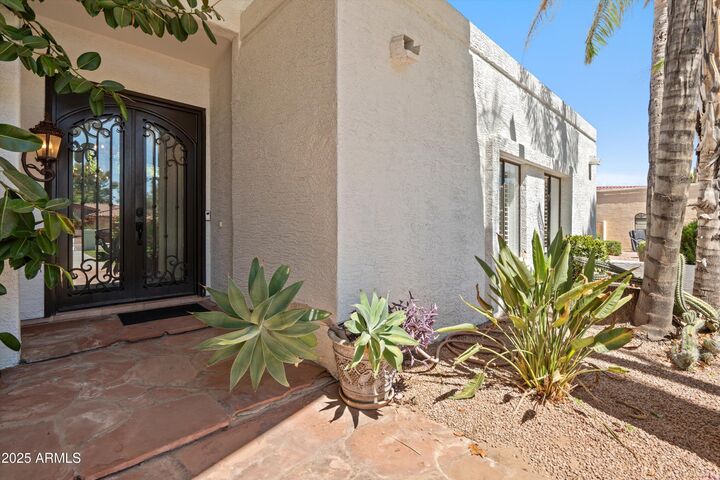Property Photo:  7250 E Paradise Drive  AZ 85260 