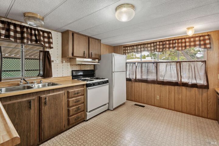 Property Photo: 4801 N State Street 48 CA 95482